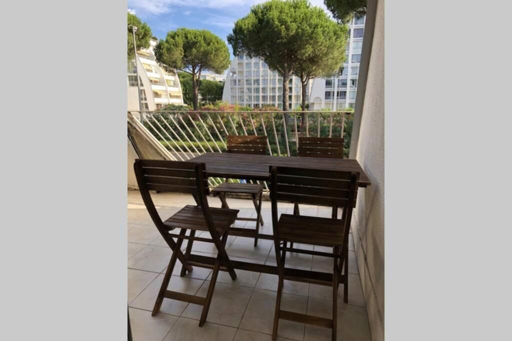 Superbe Appartement Climatise A 3 Min De La Mer La Grande Motte Bagian luar foto
